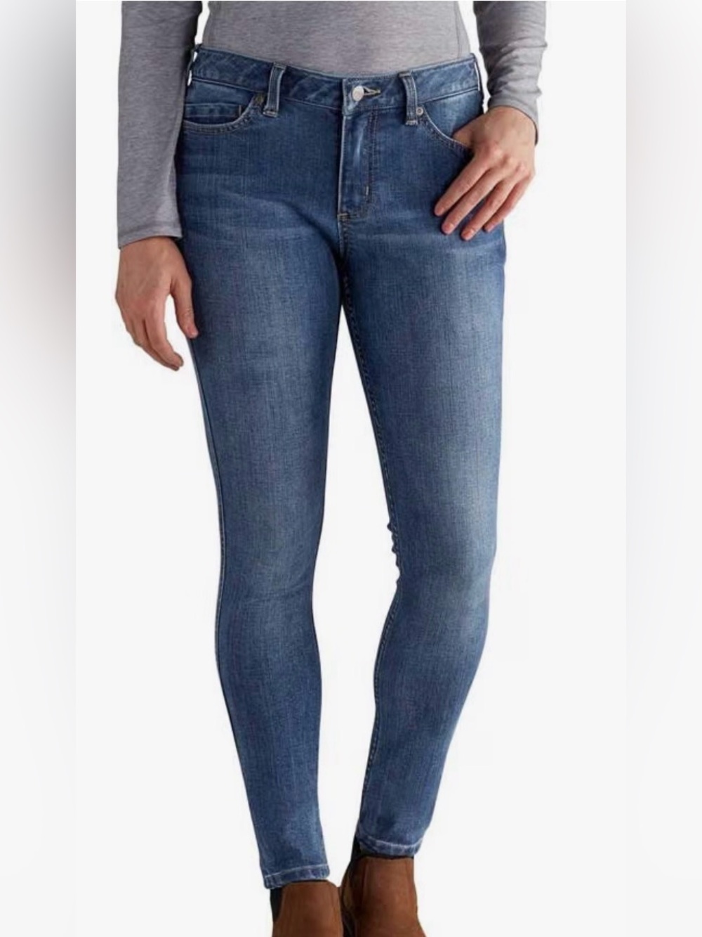 Carhartt Women's Slim Fit Layton Skinny Leg Jeans Medium Wash Size 12 Regular
